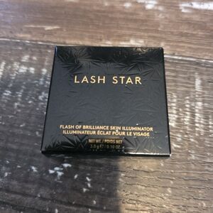 Amazon Lash Star Flash of Brilliance Skin Illuminator